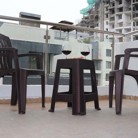 Emerald Vista Luxury Suites Poona Buitenkant foto