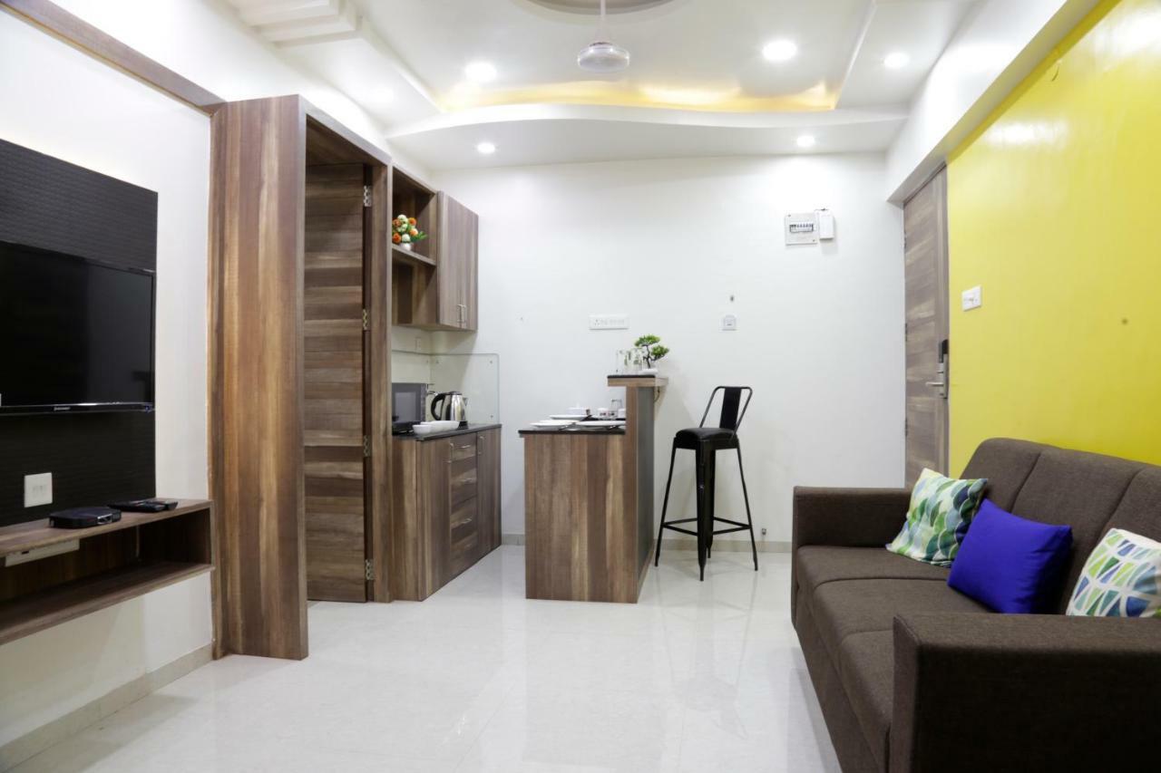 Emerald Vista Luxury Suites Poona Buitenkant foto